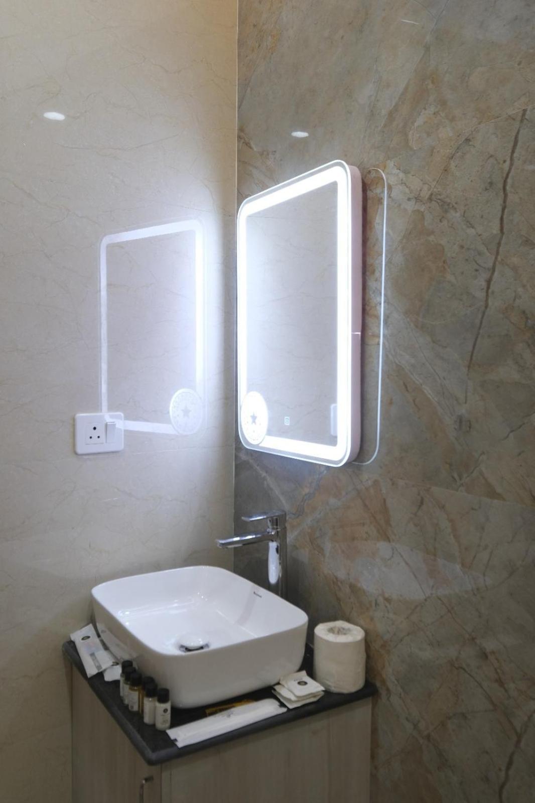 Hotel Sudarshan Ayodhya Екстериор снимка
